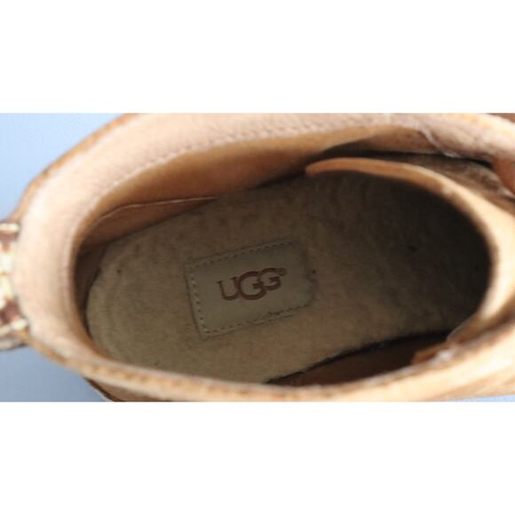 UGG Freamon Boots Mens 10 Desert 2-Eye Lace Up Chukka Boot 1007645 Suede Leather
